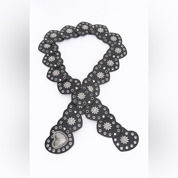 Vegan Leather Heart Western Concho Statement Belt - Picture 5 of 7
